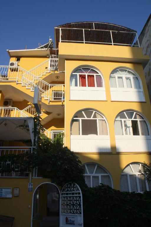 Kibar Apart Pansiyon Kusadasi Exterior photo
