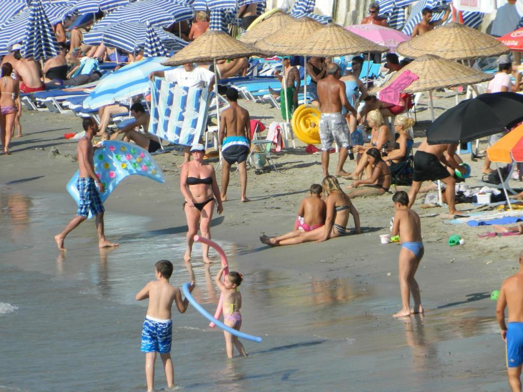 Kibar Apart Pansiyon Kusadasi Exterior photo