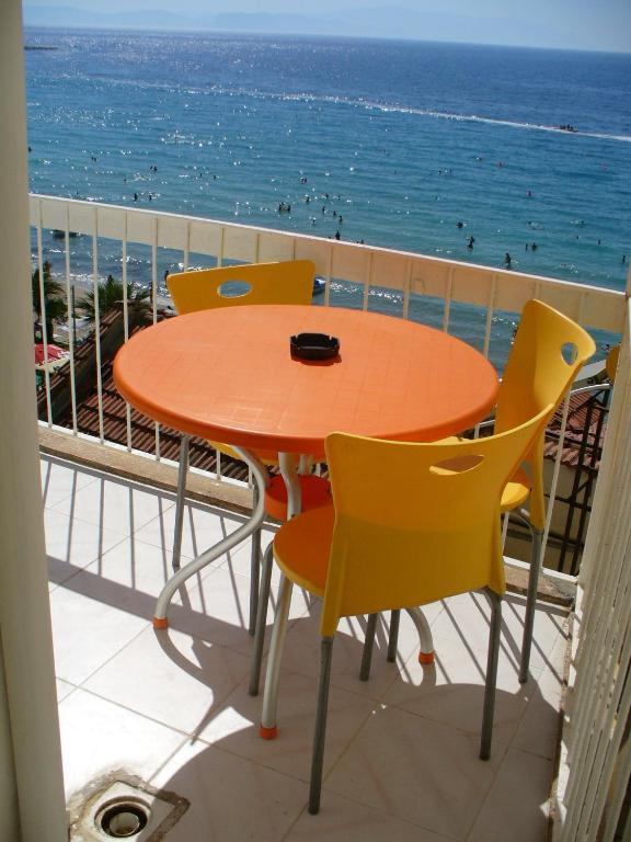 Kibar Apart Pansiyon Kusadasi Room photo